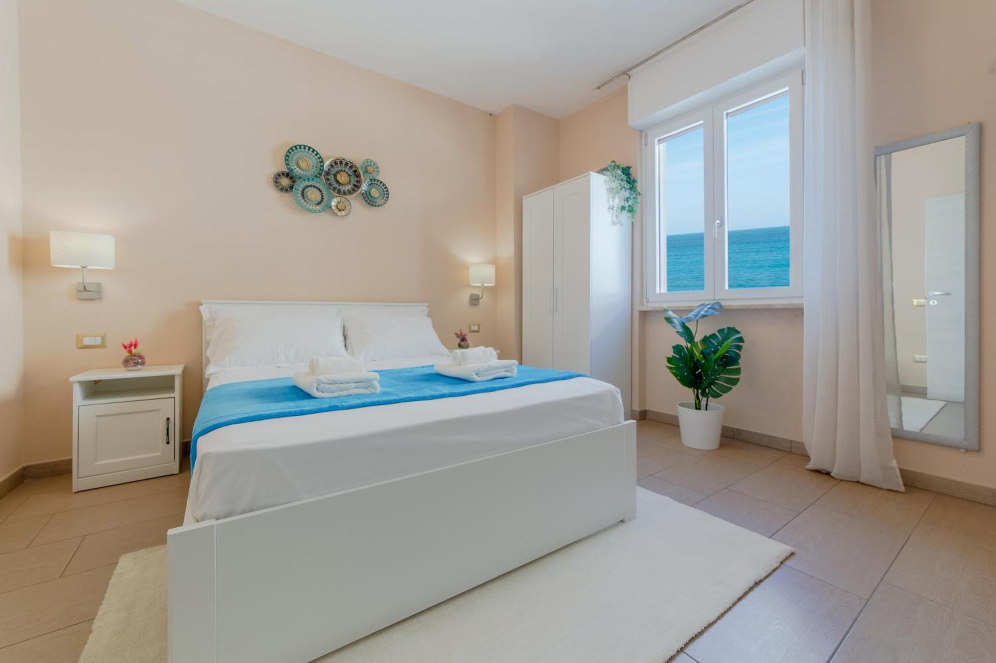 L'Affaccio Rooms - Lungomare Gallipoli Ngoại thất bức ảnh