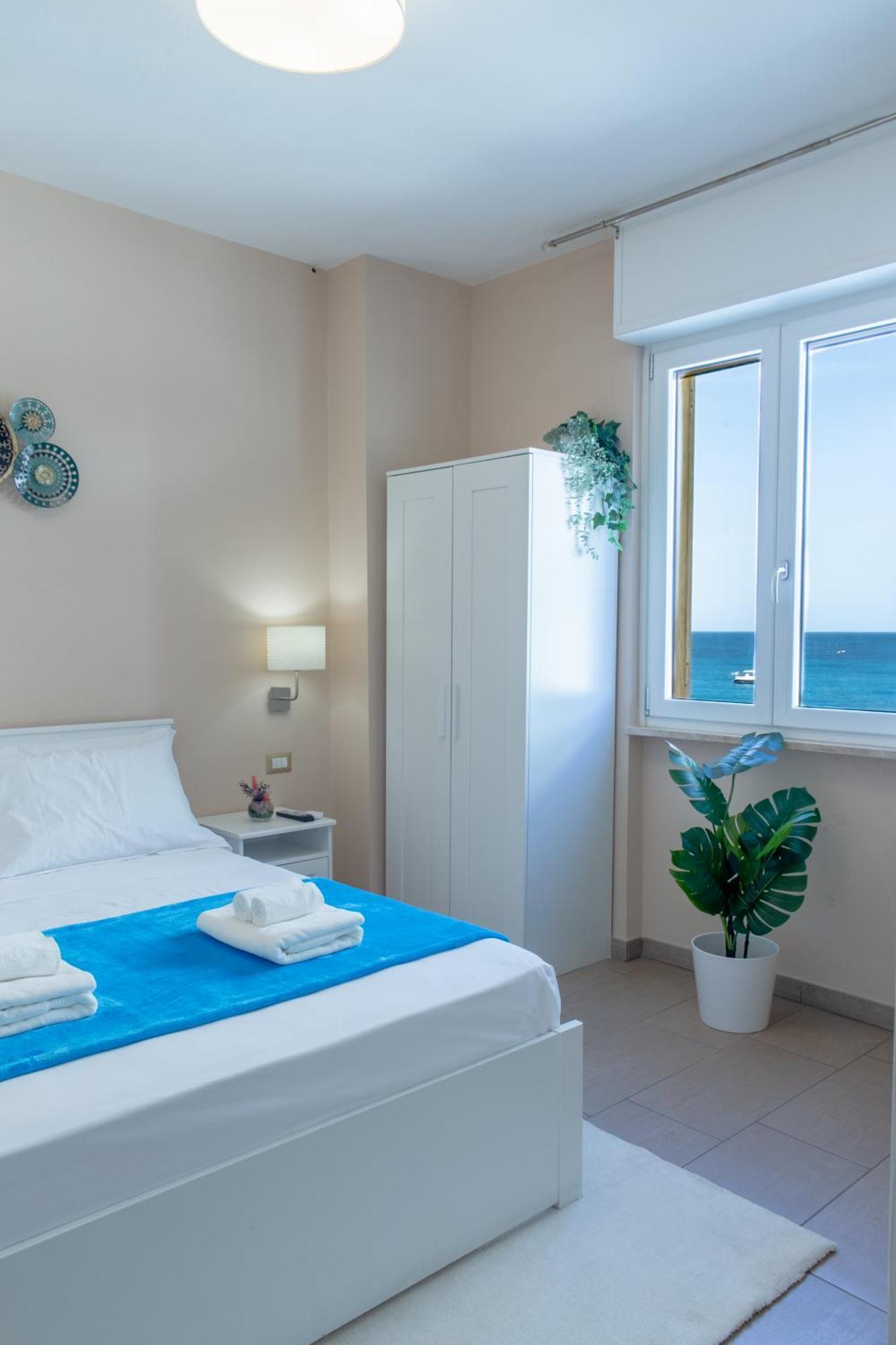 L'Affaccio Rooms - Lungomare Gallipoli Ngoại thất bức ảnh